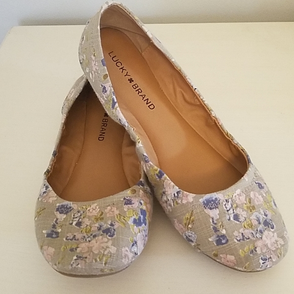 Lucky Brand Emmie Flats 9 - Picture 4 of 5
